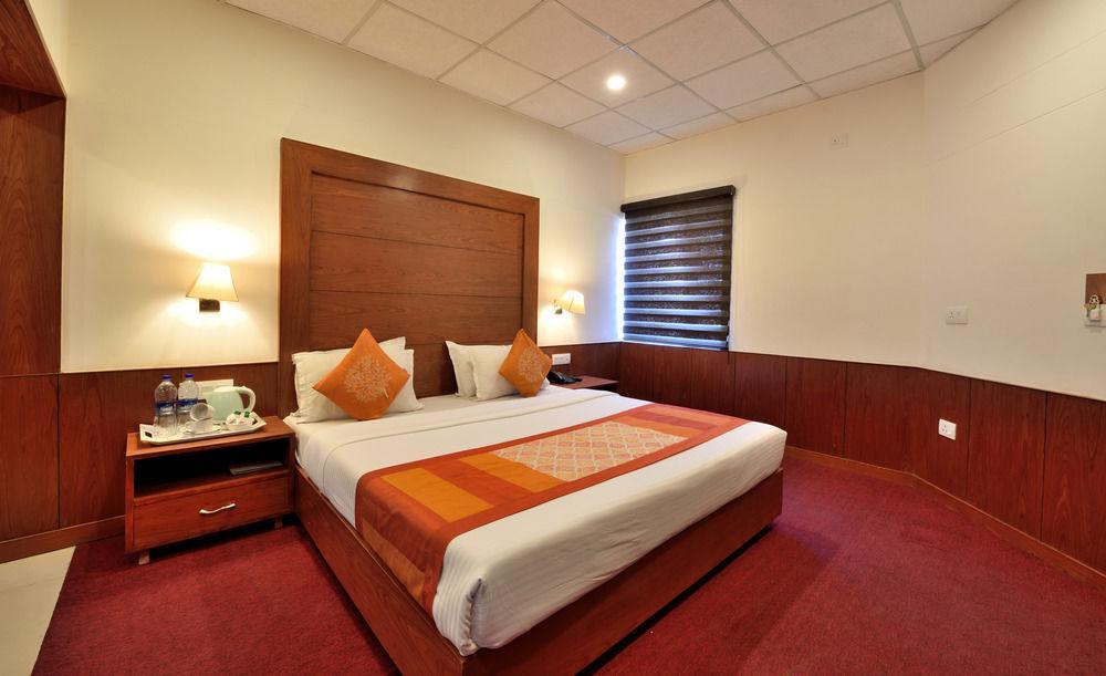 Galleu Hill Resort Shimla Exterior photo